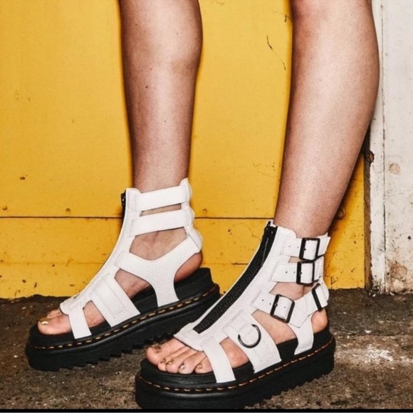 Dr Martens Olson Zipped White Leather Strap Sandals Platform Doc Women’s - Picture 13 of 13